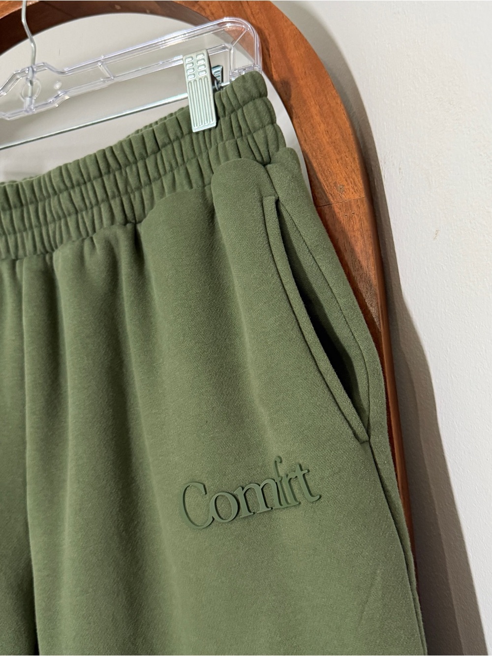Comfrt LARGE Olive Green Fleece Straight Leg Sweatpants - Picture 2 of 9